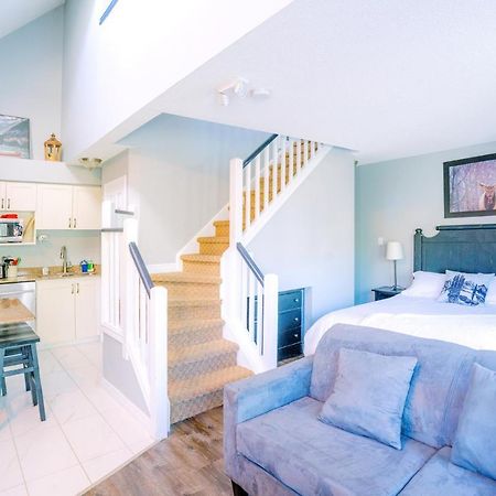 Gorgeous Loft In The Heart Of Blue Mountain Villa Блу Маунтинс Екстериор снимка