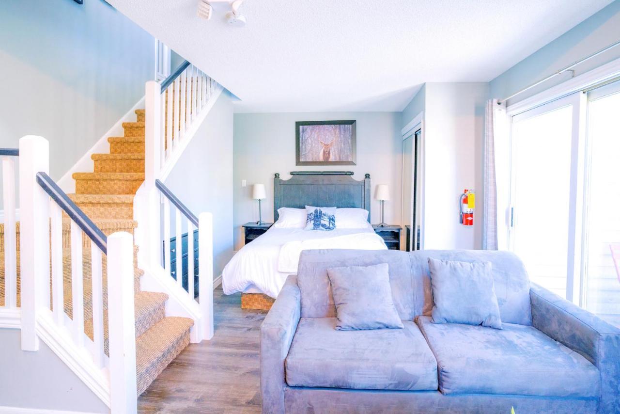 Gorgeous Loft In The Heart Of Blue Mountain Villa Блу Маунтинс Екстериор снимка